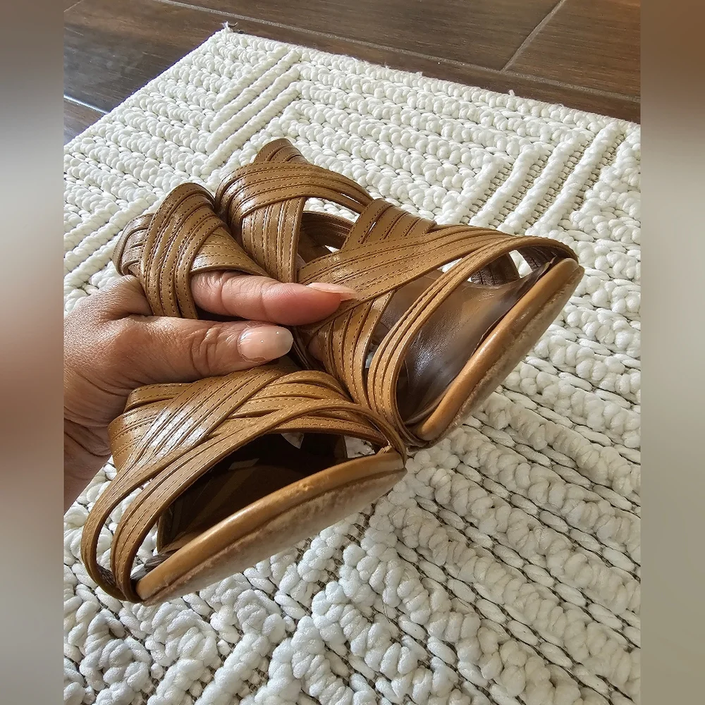 TORY BURCH LIV CAMEL BROWN TAN STRAPPY HEELS SZ 7.5
